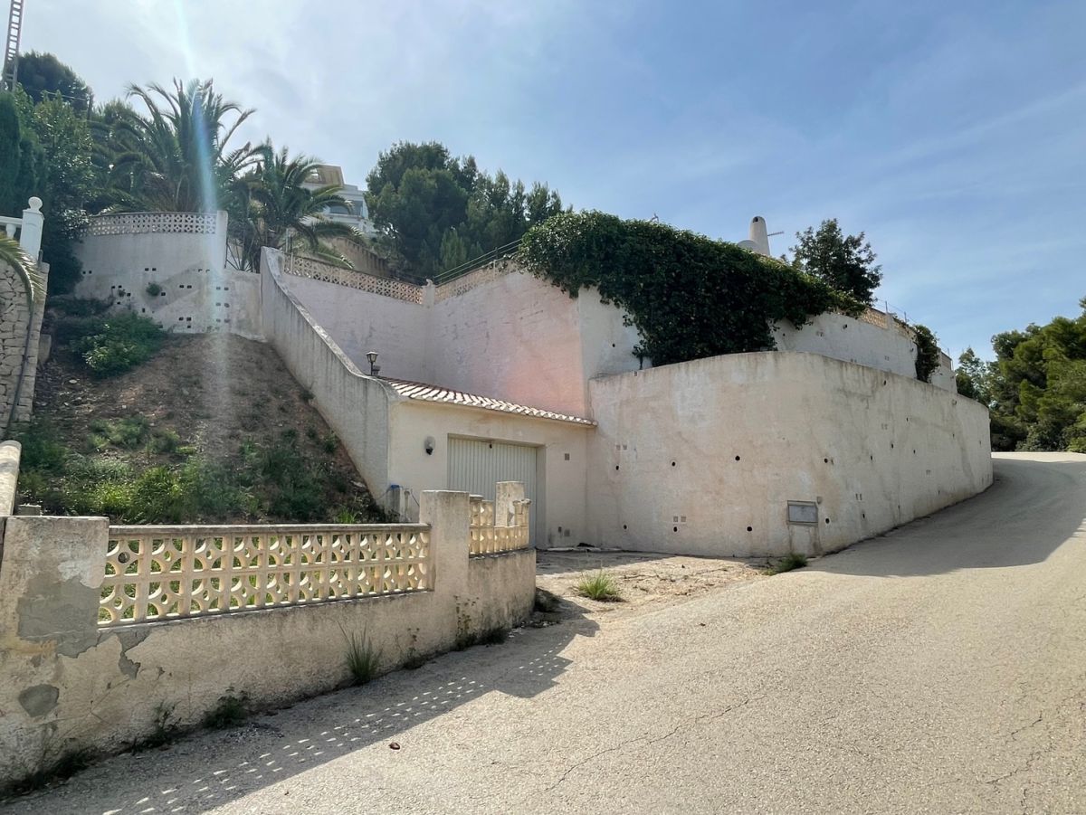 Villa unter Verkauf unter Oltamar, Calpe, Alicante